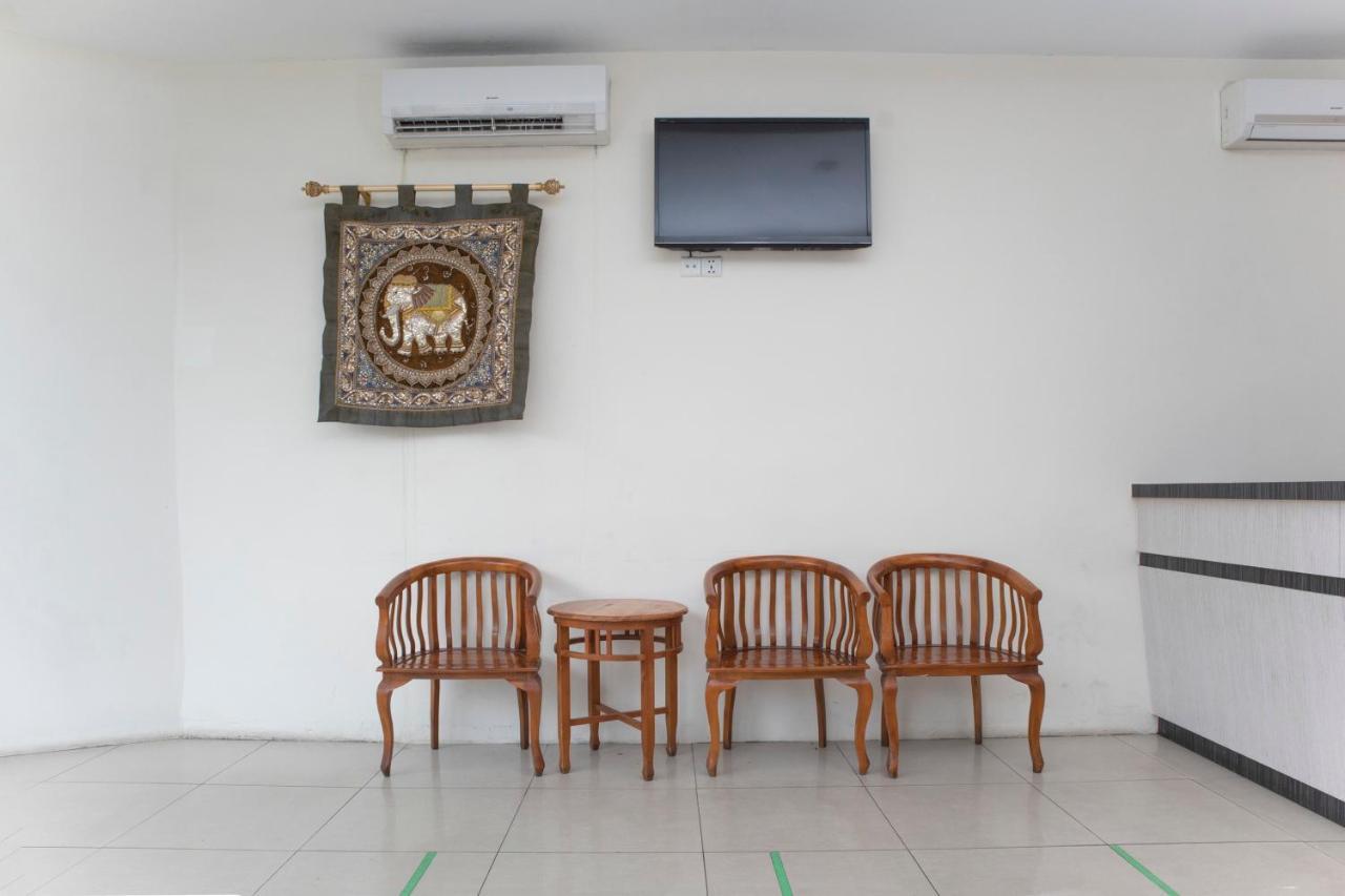 Oyo 90251 Hotel Malaysia Sibu Exterior photo