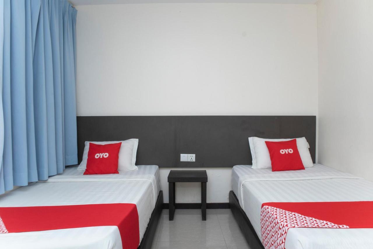 Oyo 90251 Hotel Malaysia Sibu Exterior photo